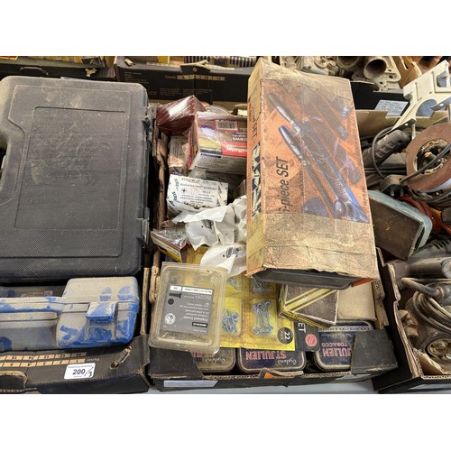 200 - ***Regretfully withdrawn*** Assorted woodworking and other tools (3 boxes)