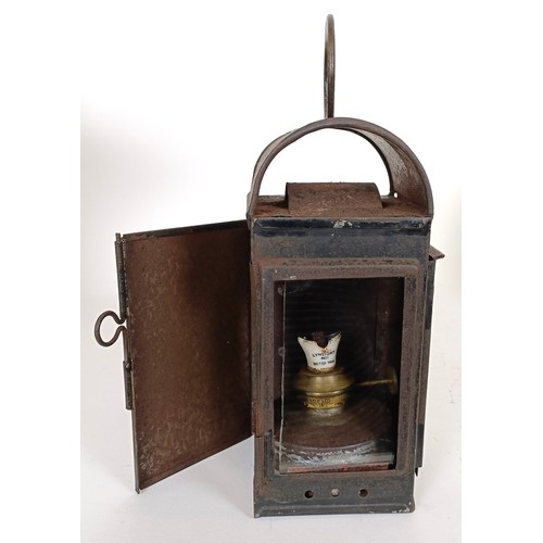 2013 - A BR(M) lamp, 26 cm high, a BR(E) lamp, 26 cm high, and a BR(W) signal lamp, stamped Swindon, 25 cm ...