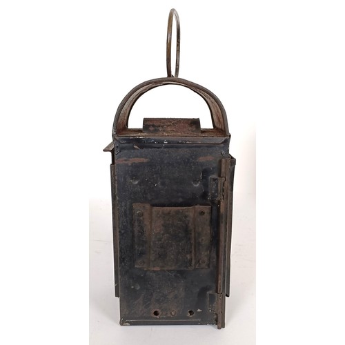 2013 - A BR(M) lamp, 26 cm high, a BR(E) lamp, 26 cm high, and a BR(W) signal lamp, stamped Swindon, 25 cm ...