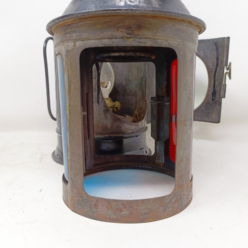 2053 - A GWR guard's lamp, by G Polkey Ltd, Birmingham, 34 cm high, and an SR(E) guard's lamp, 35 cm high (...