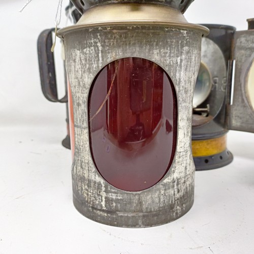 2047 - A BR(W) Paddington type guard's lamp, 32 cm high, and a GWR Paddington type guard's lamp, 33 cm high...