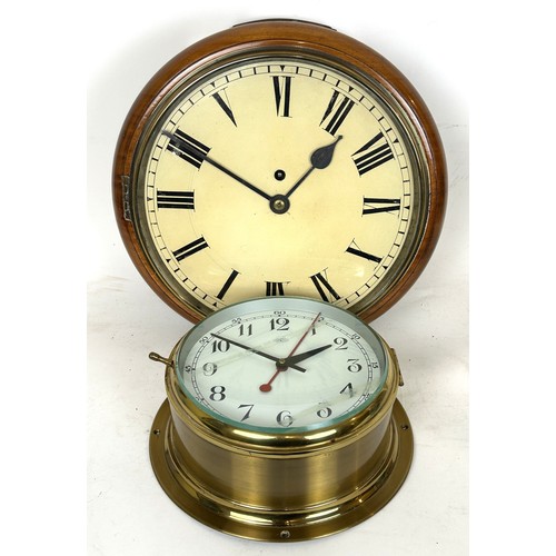 335 - A wall clock, with a painted dial, to a single train fusee movement, in a mahogany case, 36 cm diame... 