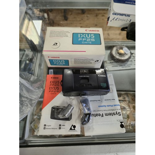 308 - Assorted cameras (box)Provenance: Sold on behalf of SNCB Charity