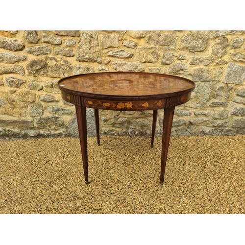 979 - A 19th century Dutch oval table, with marquetry decoration, 100 cm wide