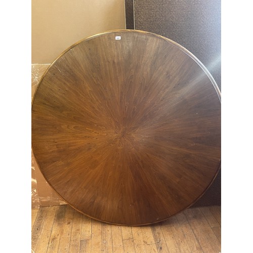 Lot 1064      