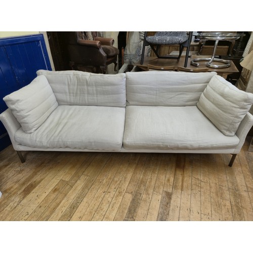 Lot 1066      