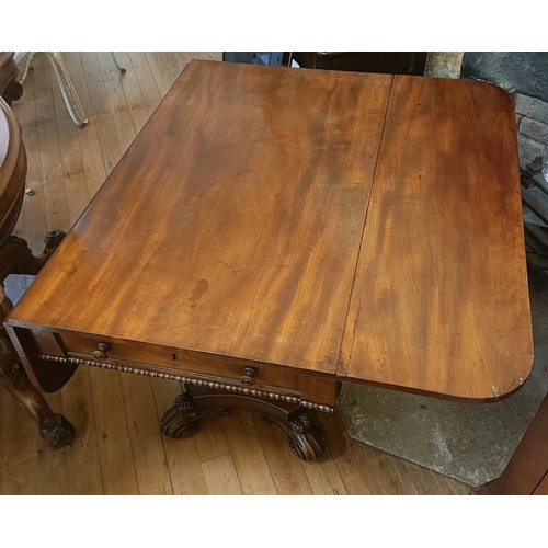 1010 - A mahogany Pembroke table,  90 cm wide