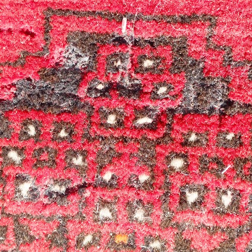 966 - A red ground carpet, 254 cm x 166 cm, and a blue ground rug, 193 cm x 132 cm (2)