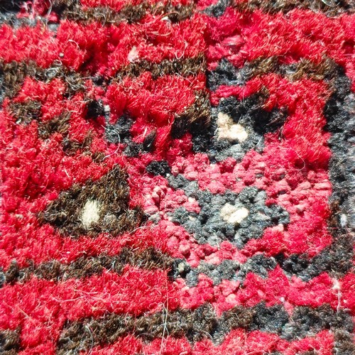 966 - A red ground carpet, 254 cm x 166 cm, and a blue ground rug, 193 cm x 132 cm (2)