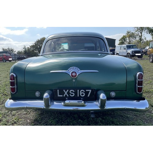 28 - 1952 Packard ‘Straight Eight’ SaloonRegistration number LXS 167Chassis number 2562-11936Metallic Bre... 
