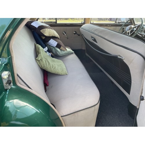 28 - 1952 Packard ‘Straight Eight’ SaloonRegistration number LXS 167Chassis number 2562-11936Metallic Bre... 