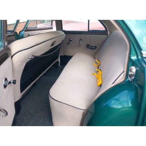 28 - 1952 Packard ‘Straight Eight’ SaloonRegistration number LXS 167Chassis number 2562-11936Metallic Bre... 