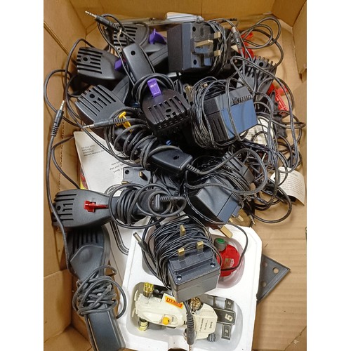 A large quantity of assorted Scalextric, in various boxes and others loose