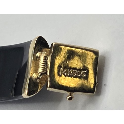 795 - A Chinese 14 ct gold and multi coloured stone bracelet