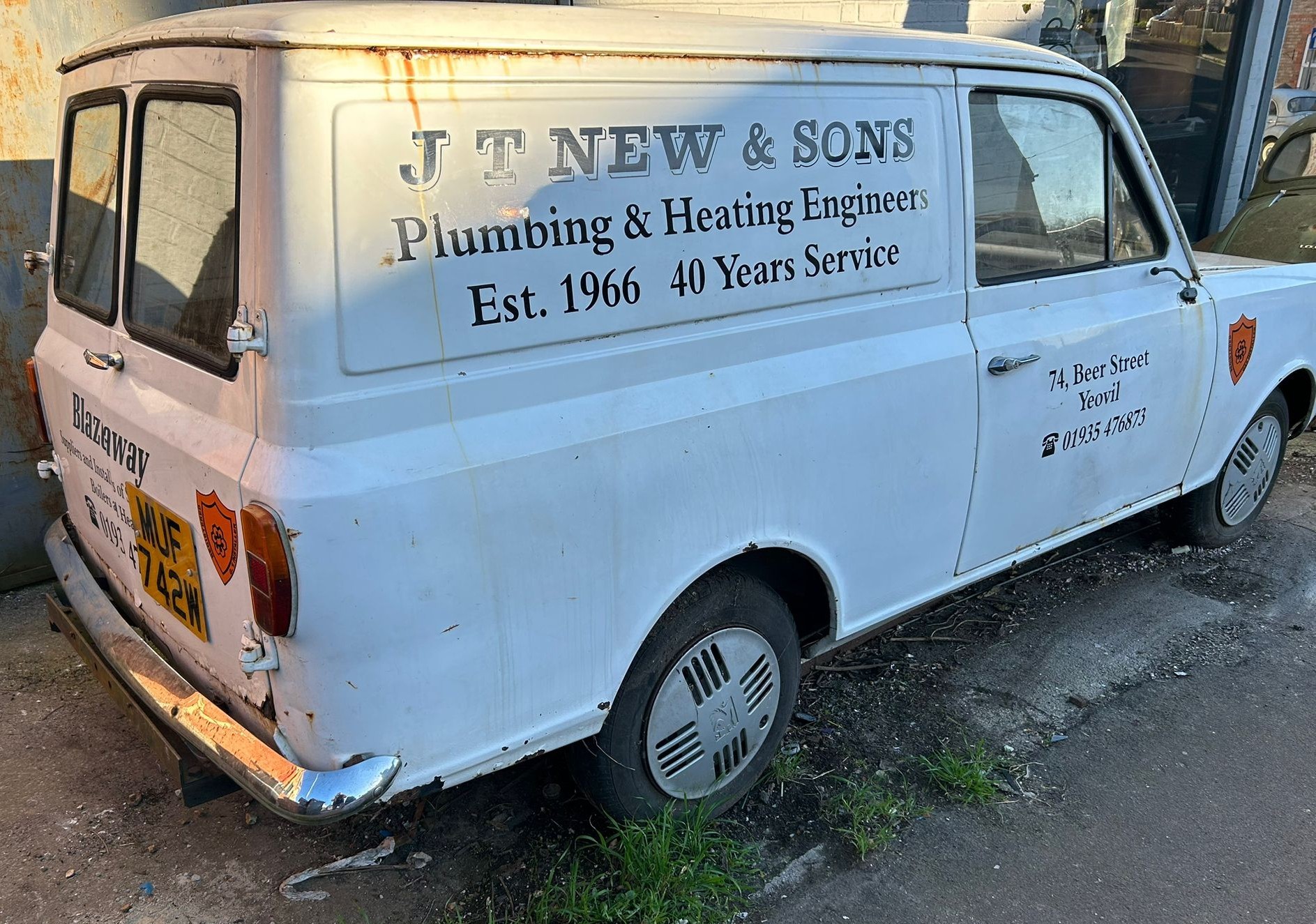 1981 Bedford HA vanRegistration number MUF 742WWhite with a grey ...