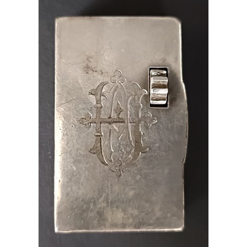 41 - A Victorian silver vesta, London 1876, 1.6 ozt, 5 cm wide