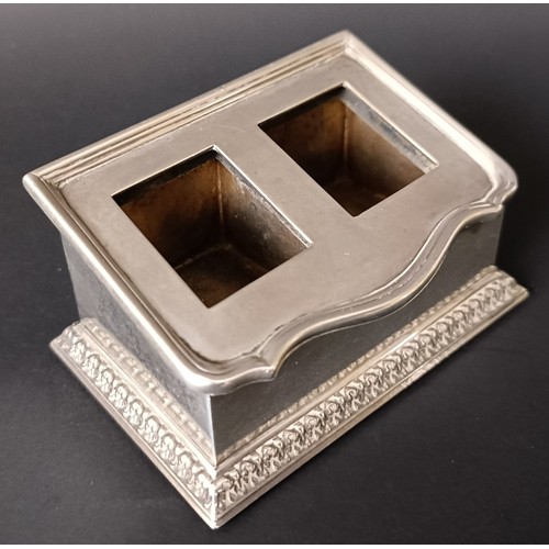 46 - A George V silver stamp box, London 1910, base filled, 7 cm, wide