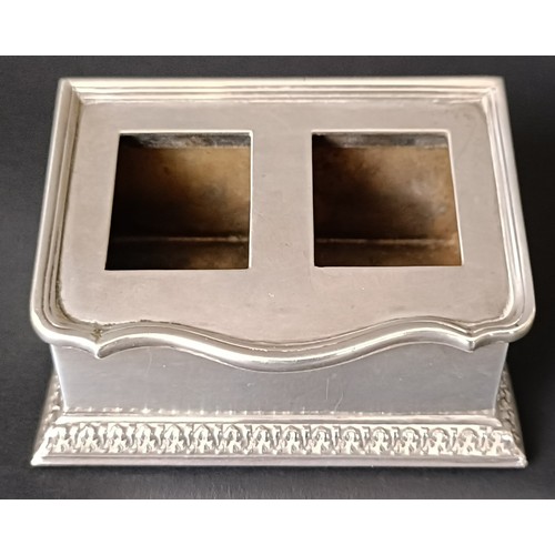 46 - A George V silver stamp box, London 1910, base filled, 7 cm, wide