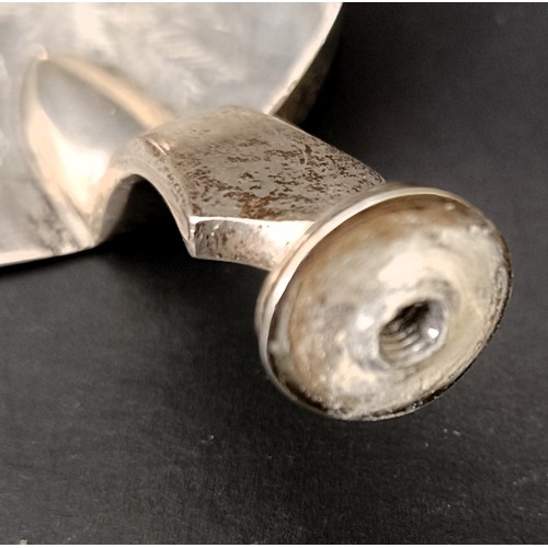 4 - A George V silver crumb scoop, lacks handle, Birmingham 1918, 5.3 ozt