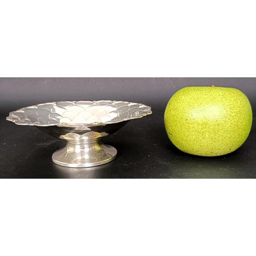 18 - A George V silver pedestal bowl, 2.6 ozt, 13 cm diameter  Provenance:  Sold on behalf of Sturminster... 