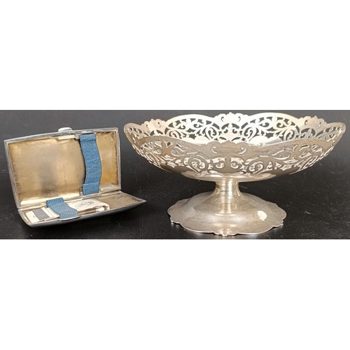 38 - A pierced silver pedestal bowl, and a silver cigarette case, 5.5 ozt (2)