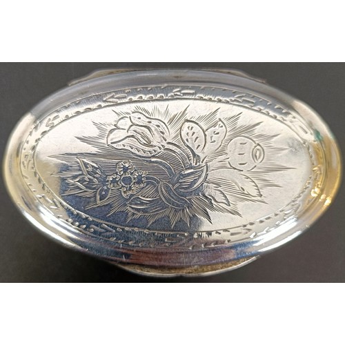 55 - A Dutch silver oval snuff box 2.2 ozt, 8 cm wide