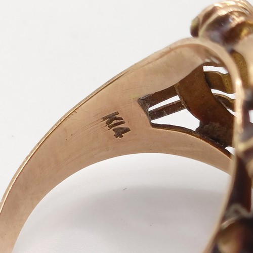 418 - A 14ct gold and pink paste ring, ring size L