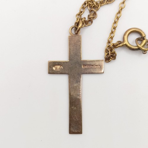 423 - A 9ct gold cross pendant and chain, 3.5 g