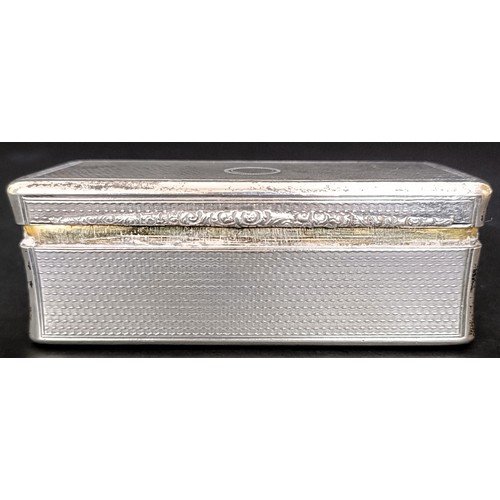 32 - A George II silver snuff box, 4.9 ozt
