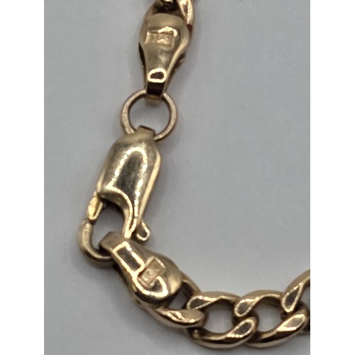 426 - A 9ct gold chain,47 cm 7.9 g