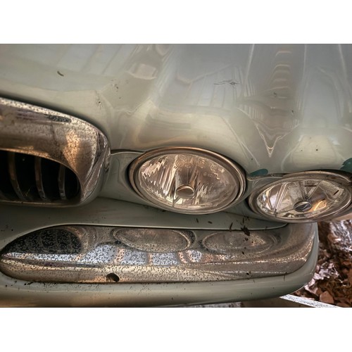 2 - 1998 Jaguar XJ8 X308 Being sold without reserveRegistration number R816 NGNChassis number SAJJJALG3C... 