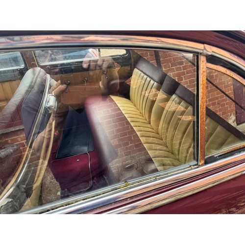6 - 1947 Buick Super Eight Series 50 RoadmasterBeing sold without reserveRegistration number 134 UXWChas... 