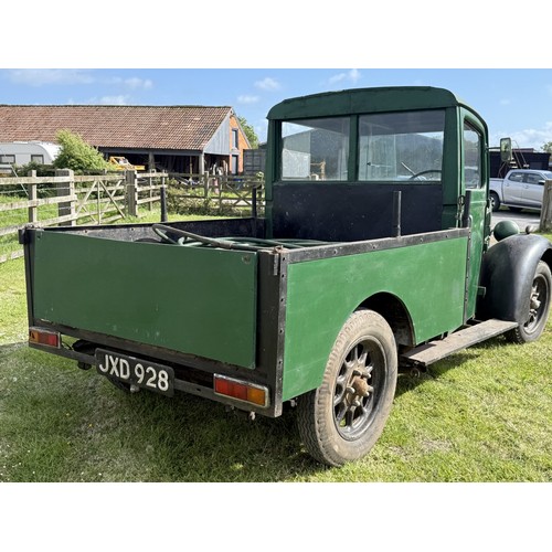 33 - 1950 Wolseley Nuffield Pick-UpRegistration number JXD 928Chassis number TXA1962Engine number 51354Gr... 