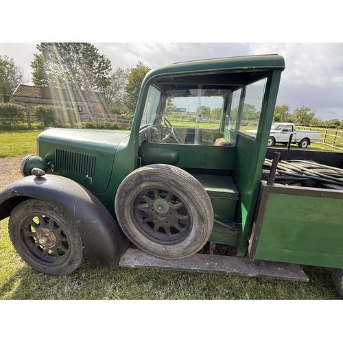 33 - 1950 Wolseley Nuffield Pick-UpRegistration number JXD 928Chassis number TXA1962Engine number 51354Gr... 