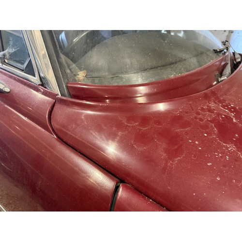 35 - 1971 Rover 3500SRegistration number WDW 872KChassis number 45110735Engine number 45100897Red with a ... 