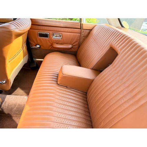 43 - 1970 Triumph 2000 Mk IIChassis number ME9416DL0Engine number ME9153HERegistration number KVL 730HVal... 
