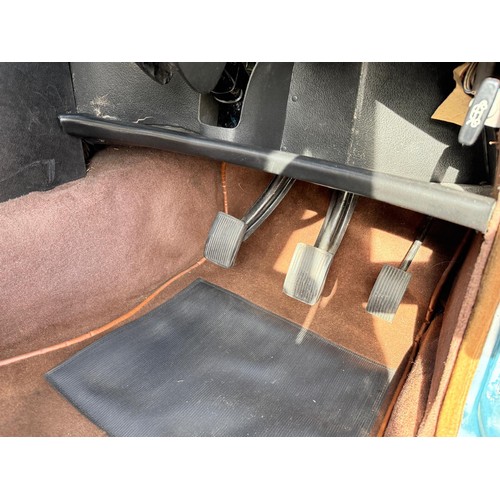43 - 1970 Triumph 2000 Mk IIChassis number ME9416DL0Engine number ME9153HERegistration number KVL 730HVal... 
