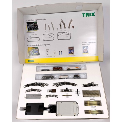 A Minitrix train set, No 11471, boxed Provenance: A single owner ...