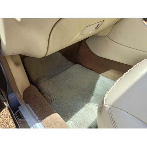 17 - 1995 Daimler Six X300Registration number N300 JDHChassis number SAJDKALD3BJ730852Engine number 9JPFR... 
