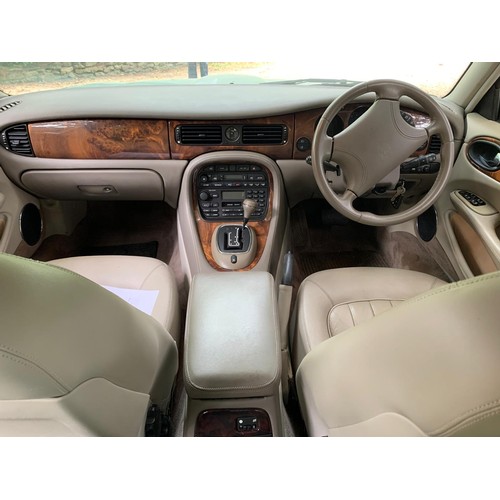 2 - 1998 Jaguar XJ8 X308 Being sold without reserveRegistration number R816 NGNChassis number SAJJJALG3C... 