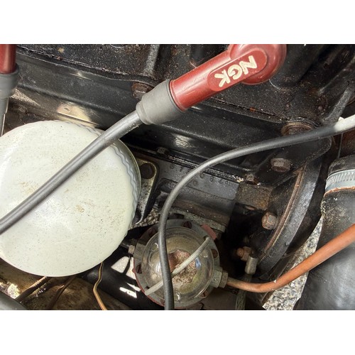 45 - 1965 Hillman Super MinxRegistration number EDM 26CChassis numberEngine numberWhite with a green stri... 