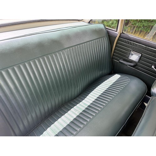45 - 1965 Hillman Super MinxRegistration number EDM 26CChassis numberEngine numberWhite with a green stri... 