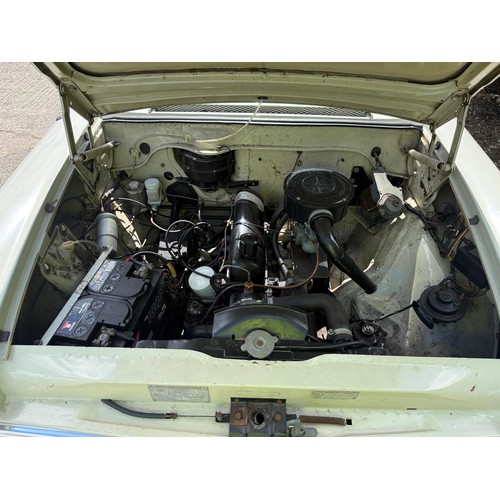 45 - 1965 Hillman Super MinxRegistration number EDM 26CChassis numberEngine numberWhite with a green stri... 