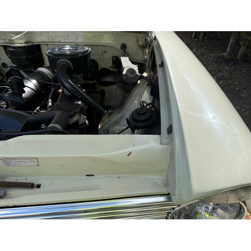 45 - 1965 Hillman Super MinxRegistration number EDM 26CChassis numberEngine numberWhite with a green stri... 