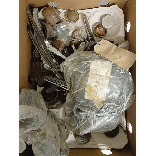 9 - Two boxes of Specialloid pistons, understood to be for a Vauxhall 12/4, other pistons and other part... 