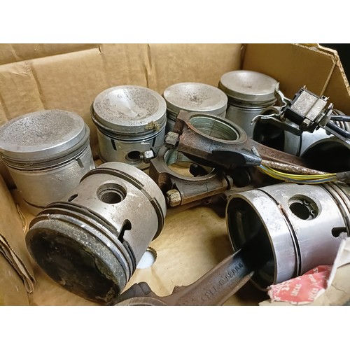 19 - Assorted door handles, pistons and other items (box)