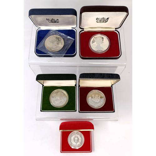239 - A New Zealand silver proof dollar coin, 1986, and four others similar (5)...