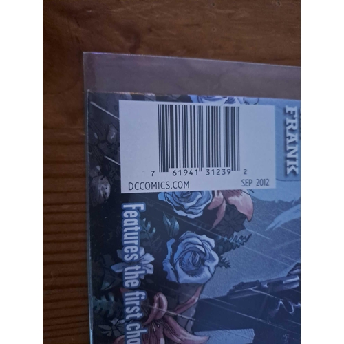 105 - DC  Comics. Batman, Earth One DC  Comics. Batman, Earth One