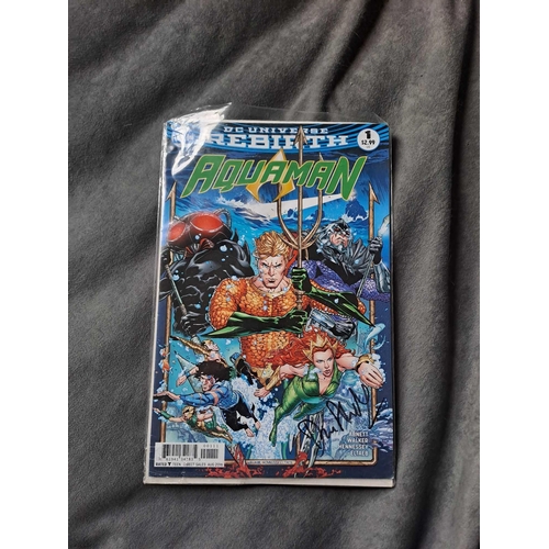 142 - DC Comics Rebirth, Aquaman rebirth #1 (Dan Vbnett Signed Copy) DC Comics Rebirth, Aquaman rebirth #1... 