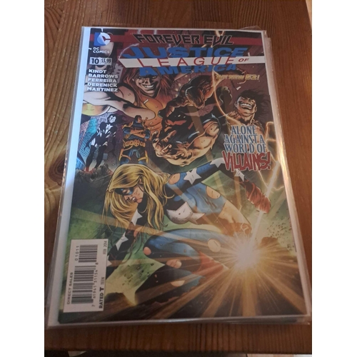 161 - DC Comics, Forever Evil meet the new world order (6 Issues in this Lot)DC Comics, Forever Evil meet ... 